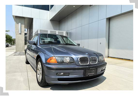2001 BMW 325i Gallery