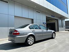 2004 BMW 325i Gallery