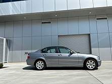 2004 BMW 325i Gallery